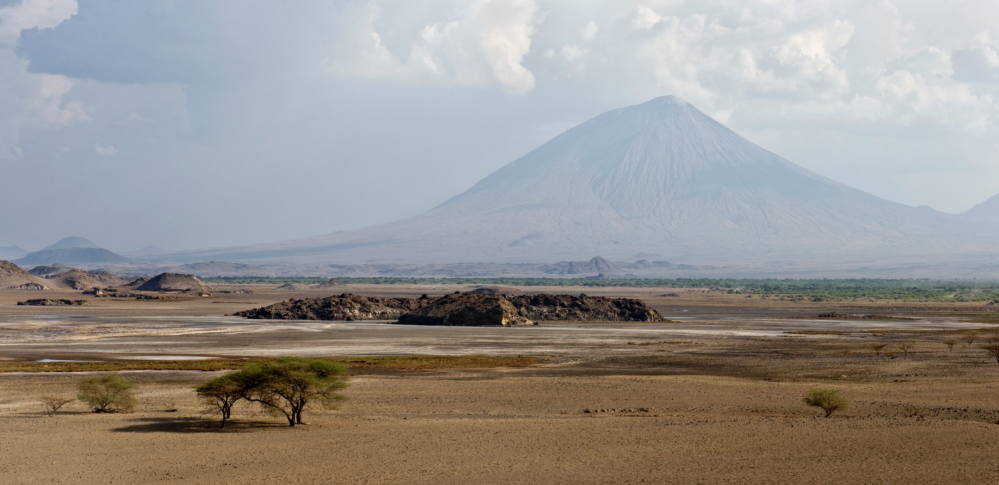 Tanzani volcano, Ol Doinyo Lengai, Tanzania, Africa